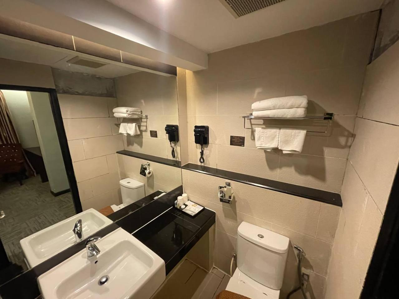 Hotel De Leon Lahad Datu Phòng bức ảnh