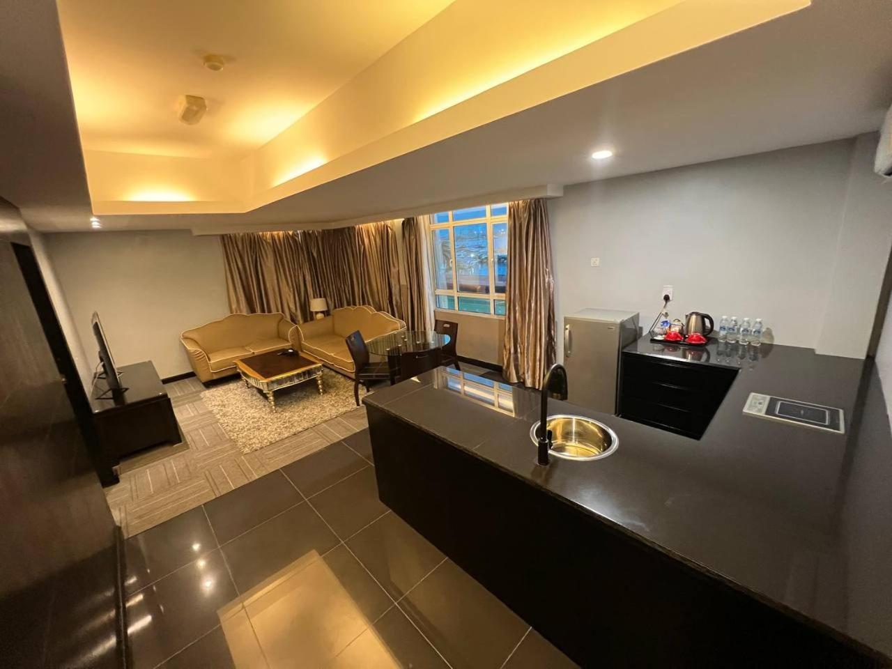 Hotel De Leon Lahad Datu Phòng bức ảnh